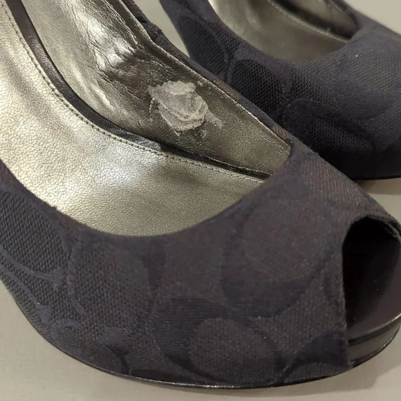 Coach Heels Peep Toe size 7 Black - Picture 4 of 13